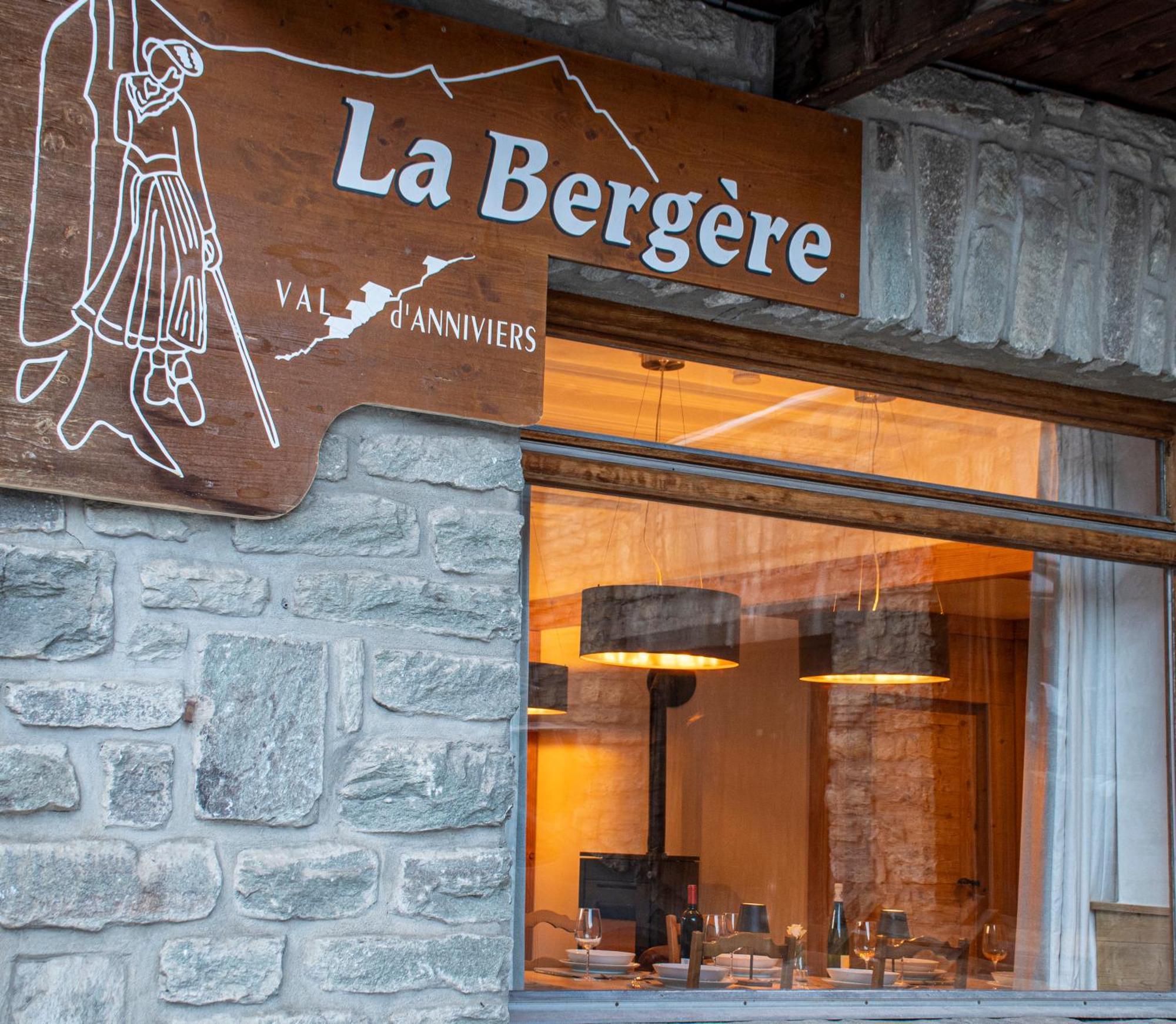 ホテル La Bergere Ayer エクステリア 写真